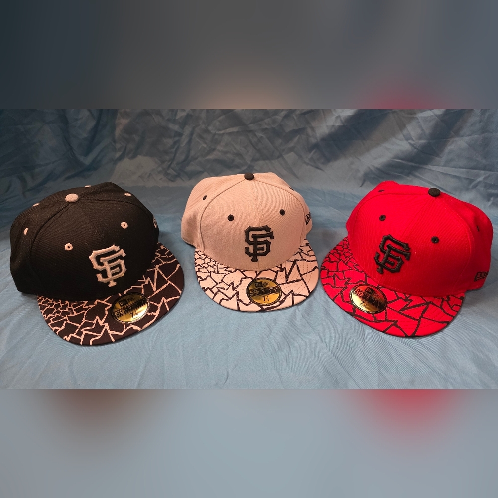 New Era Giants 59FIFTY Set Of 3 Hats - Black, Gray, Red